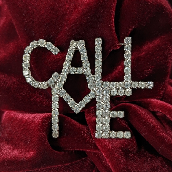 Bauer Call Me Brooch Full Sparkling Bling Mens Or Women's Fashion Jewelry VNT - Picture 2 of 14